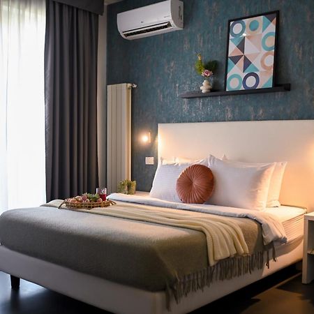 Urban Elegance - Stylish Central Accommodation Bukarest Exterior foto