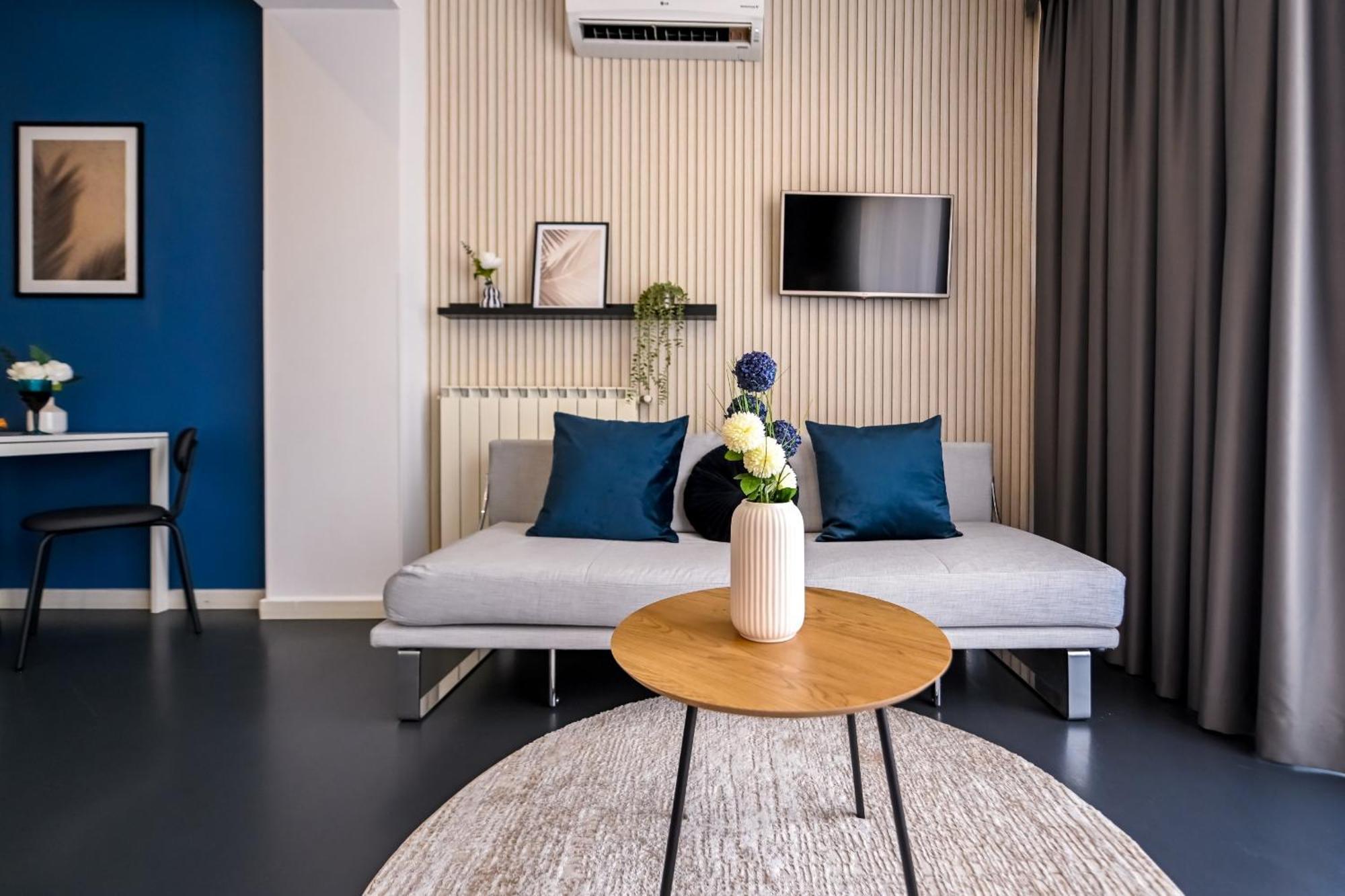 Urban Elegance - Stylish Central Accommodation Bukarest Zimmer foto
