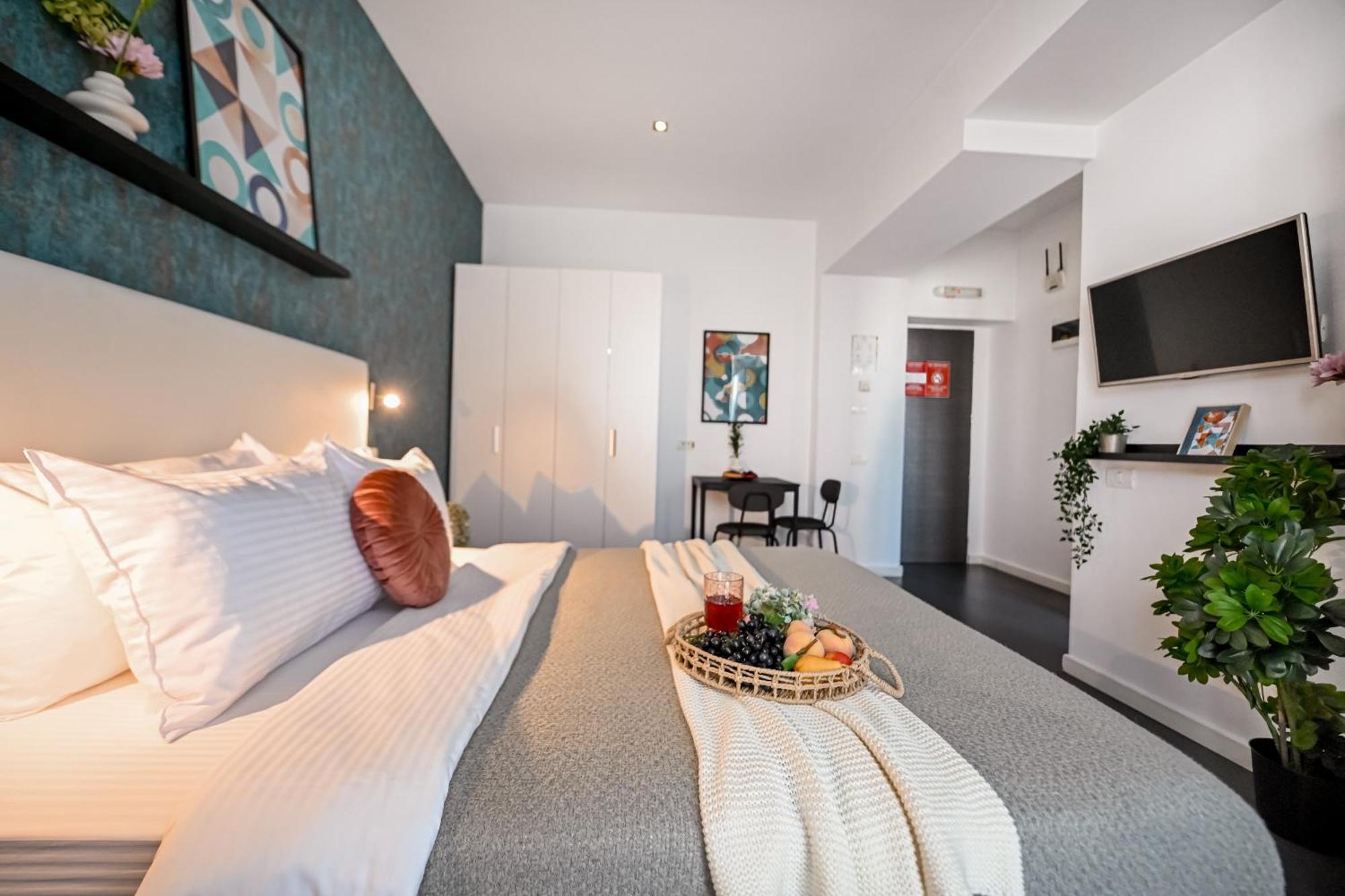 Urban Elegance - Stylish Central Accommodation Bukarest Zimmer foto